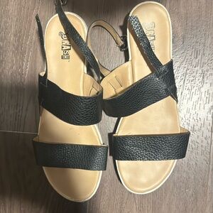 Brash women’s sandals size 10